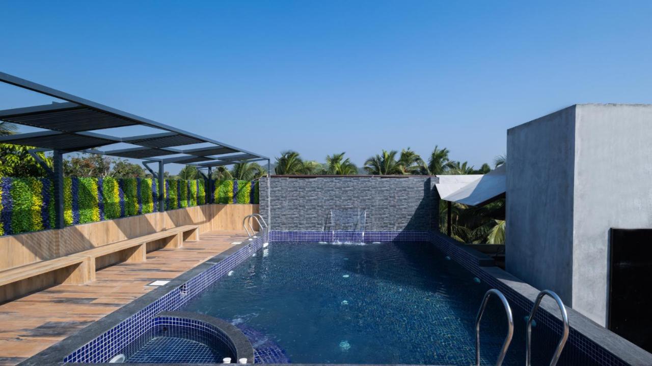 Renest Calangute Goa Hotel Exterior photo