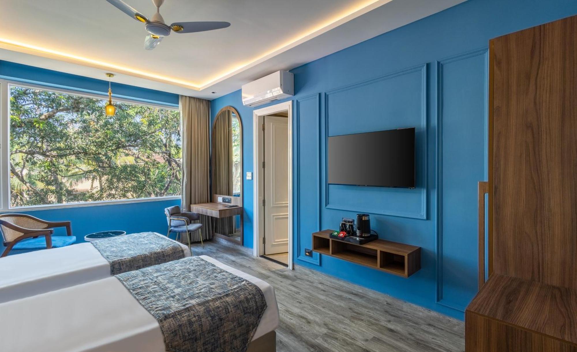 Renest Calangute Goa Hotel Exterior photo